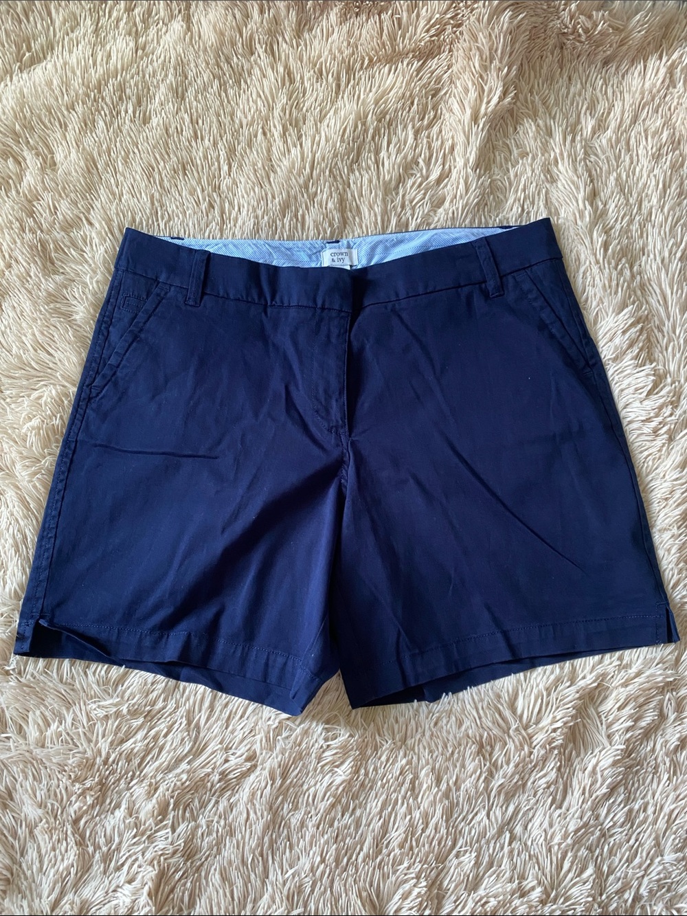 Crown Ivy Shorts!